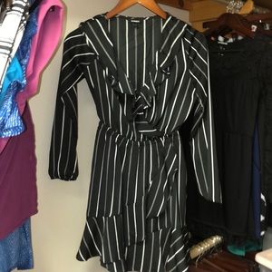 Express long sleeved dress XS worn once